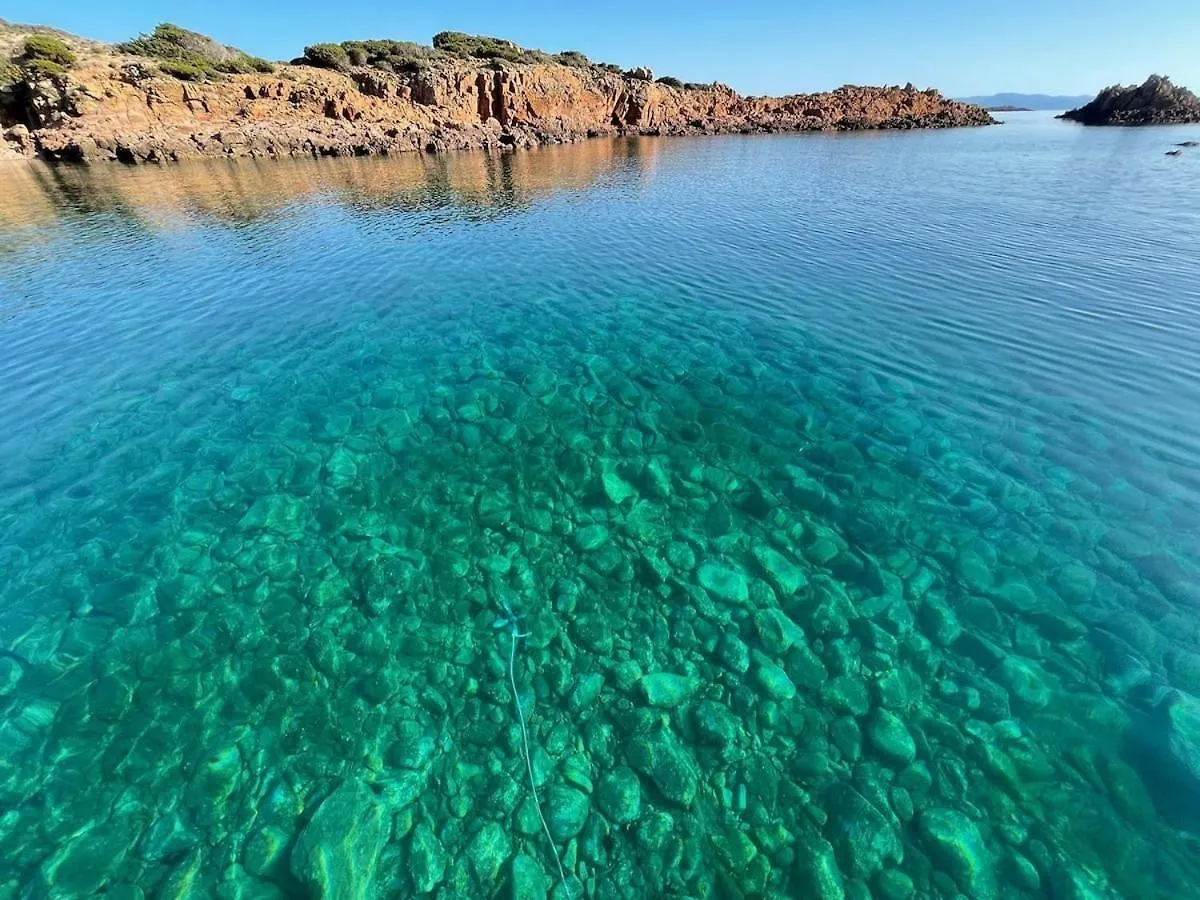 Appartamento Vista Mare Mozzafiato Isola Rossa Cascabraga Lägenhet